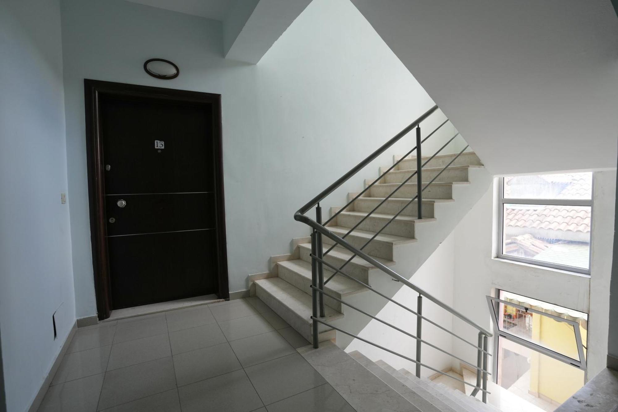 “Apheartment Gjirokastra” Appartement Buitenkant foto