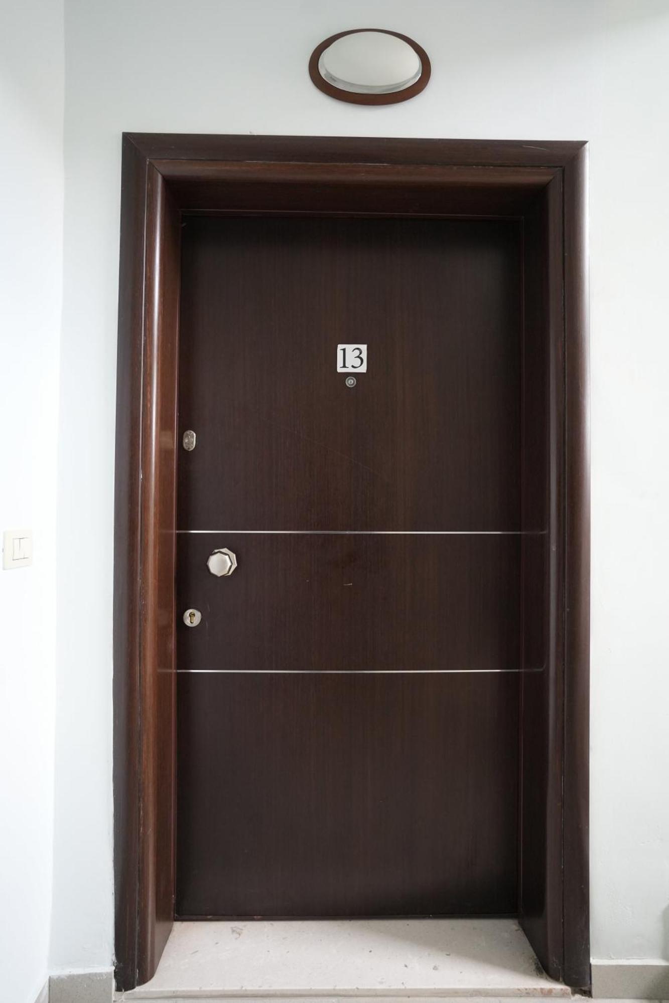 “Apheartment Gjirokastra” Appartement Buitenkant foto