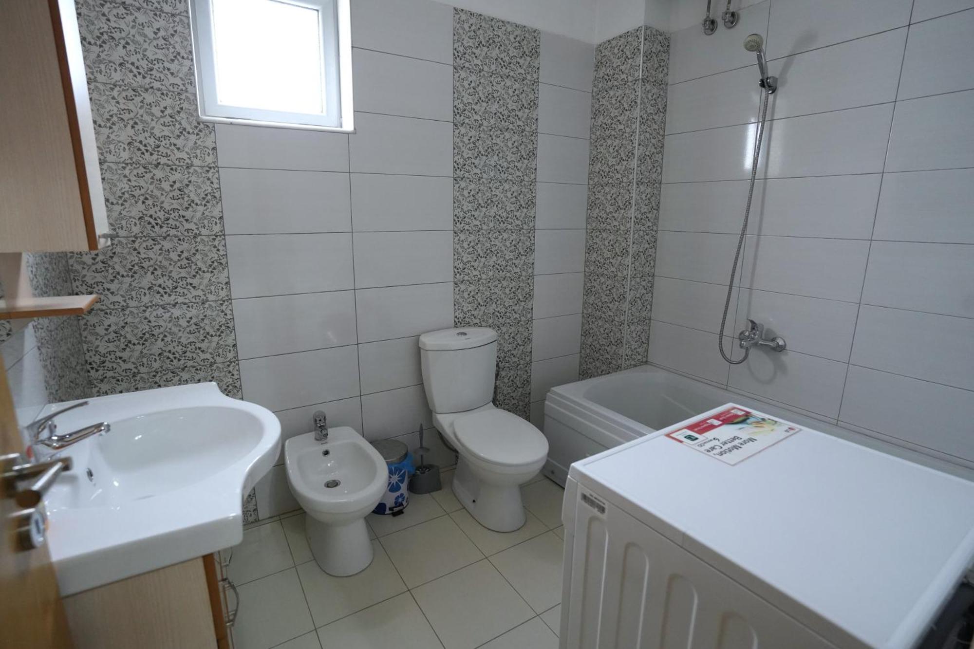 “Apheartment Gjirokastra” Appartement Buitenkant foto